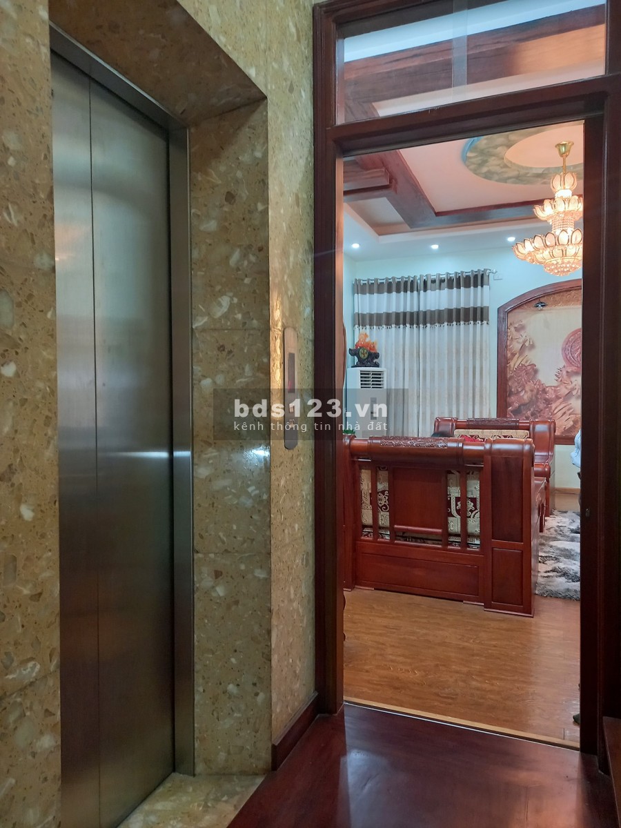 Toà nhà Ngô Gia Tự 6 tầng, kinh doanh ô tô tránh, giá bán 9.5 tỷ, sổ chính chủ