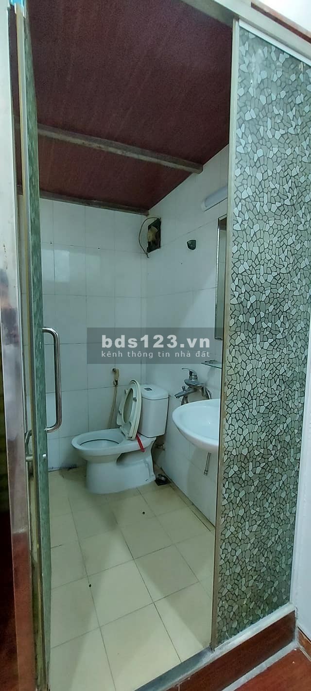 Bán nhà nguyên căn Trần Đại Nghĩa hàng xóm đại học kinh tế, dt 25m2, giá nhỉnh 2 tỷ