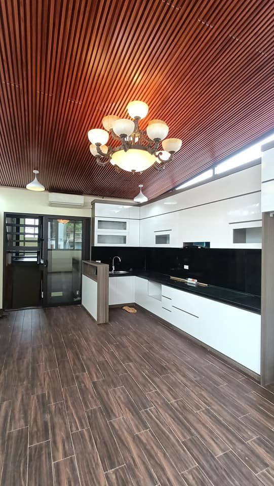 Bán Siêu Phẩm nhà đẹp - Nguyễn Khánh Toàn, 6 tầng thang máy, đường ô tô tránh