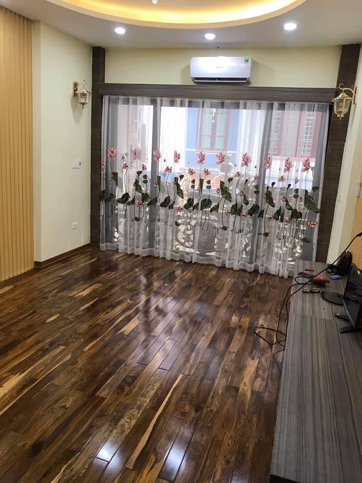 Bán Siêu Phẩm nhà đẹp - Nguyễn Khánh Toàn, 6 tầng thang máy, đường ô tô tránh