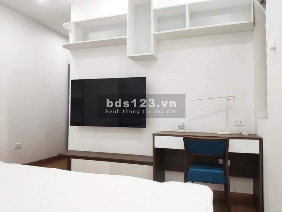 Tòa Apartment 8 tầng, mặt đường Tây Hồ Quảng An dòng tiền 13000USD/Th dt 200m2, giá 73 tỷ