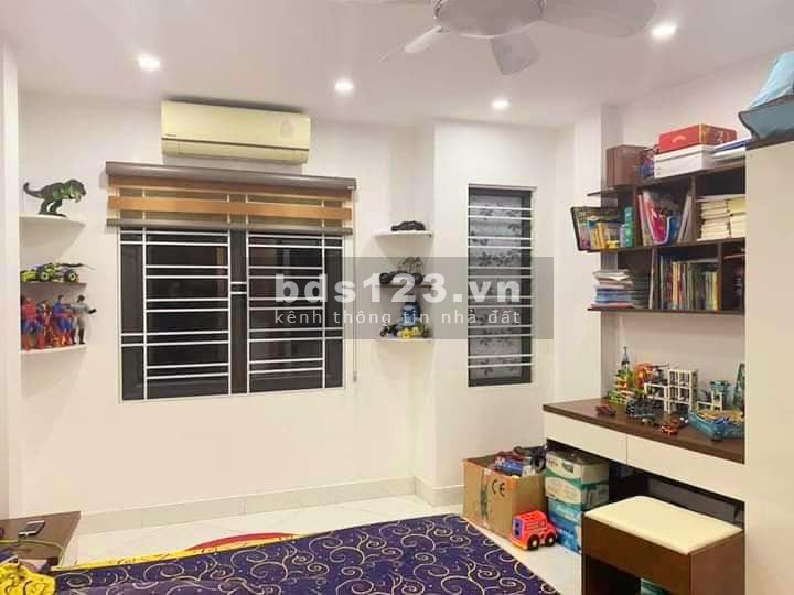 Chỉ hơn 3 tỷ mua được nhà 5 tầng tặng full nội thất đẹp như khách sạn