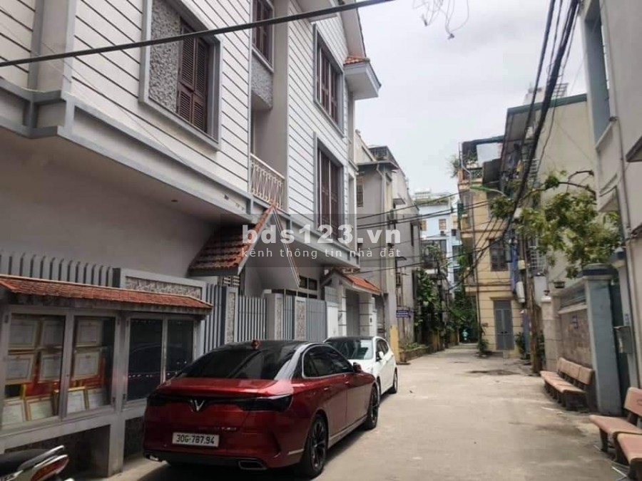 Bán nhà ngõ thông ô tô tránh Mai Dịch, Cầu Giấy, 42m2 x 5 tầng, MT 6m, chỉ 8 tỷ, lô góc