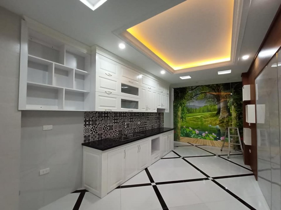 Nhà nguyên căn giá rẻ phân khúc Thịnh Quang, Đống Đa, diện tích 50m2, 6 tầng, giá bán 6 tỷ