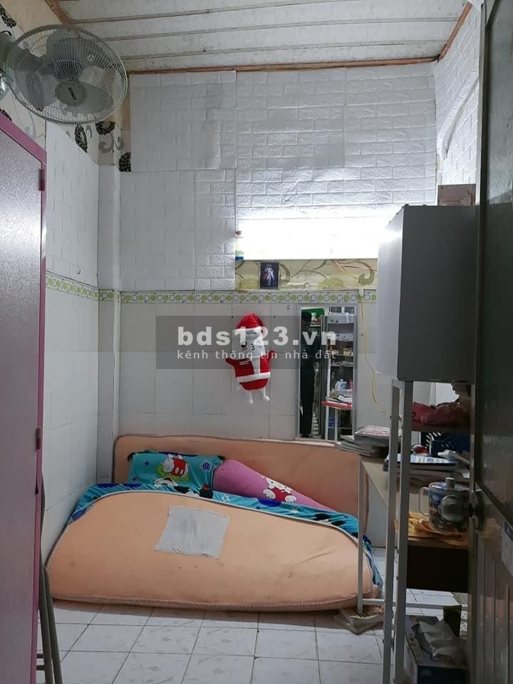 Bán nhà cũ quận Bình Thạnh đường Trần Quý Cáp 38m2 giá chỉ 2tỷ840