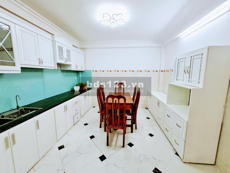 Bán nhà nguyên căn mới koong ô tô đỗ cửa, 5 phòng ngủ, full nội thất, giá bán 3.55 tỷ