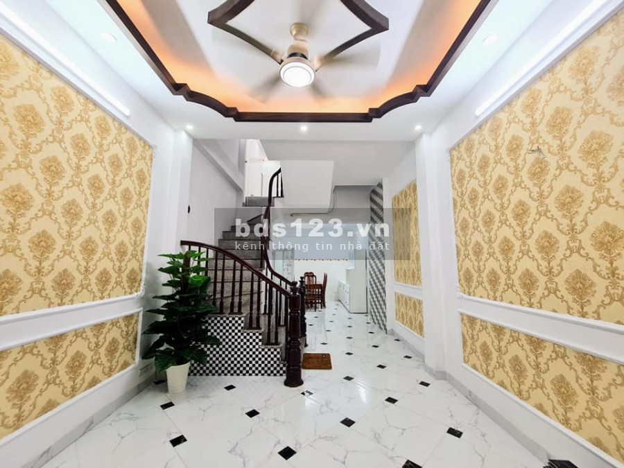 Bán nhà nguyên căn mới koong ô tô đỗ cửa, 5 phòng ngủ, full nội thất, giá bán 3.55 tỷ