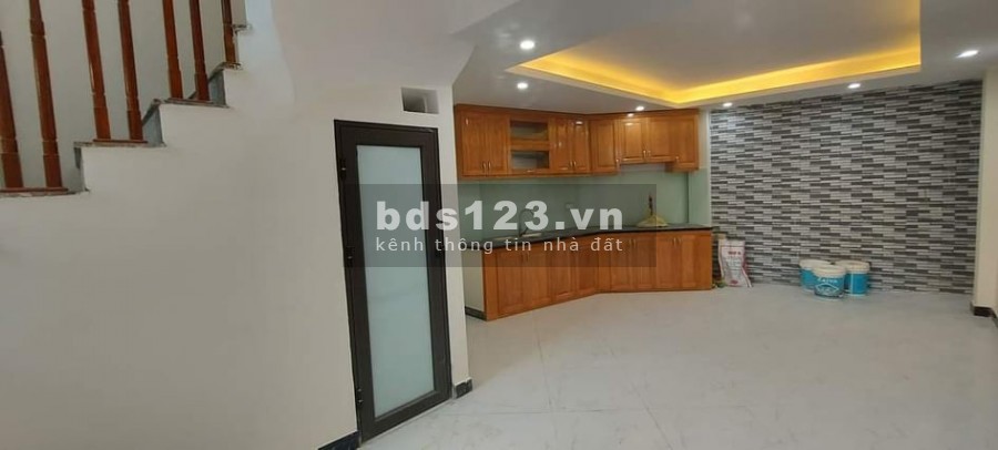 Độc nhất vô nhị, Bán nhà Ngọc Hồi – Thanh Trì, Ôtô qua, 43m2x5 tầng, mặt 4m chỉ hơn 3 Tỷ