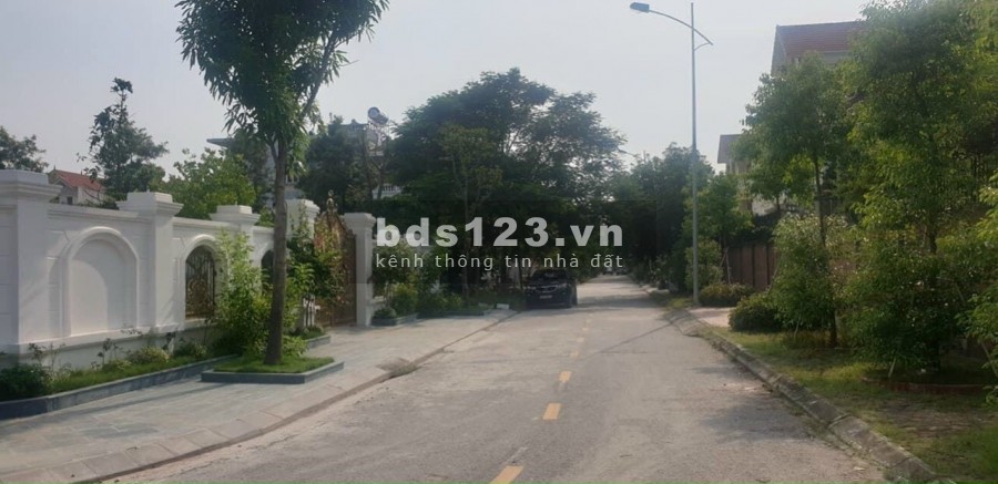 Bán đất biệt thự Đỉnh Long, Lê Trọng Tấn TP HD, dt 133.8m2, mt 8.5m, hướng tây, giá 3.74 tỷ
