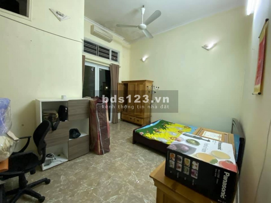 Nhà đường Cổ Nhuế: 47m2, 5 tầng, 3.2 tỷ nhất cận thị, nhị cận hồ, tam cận lộ