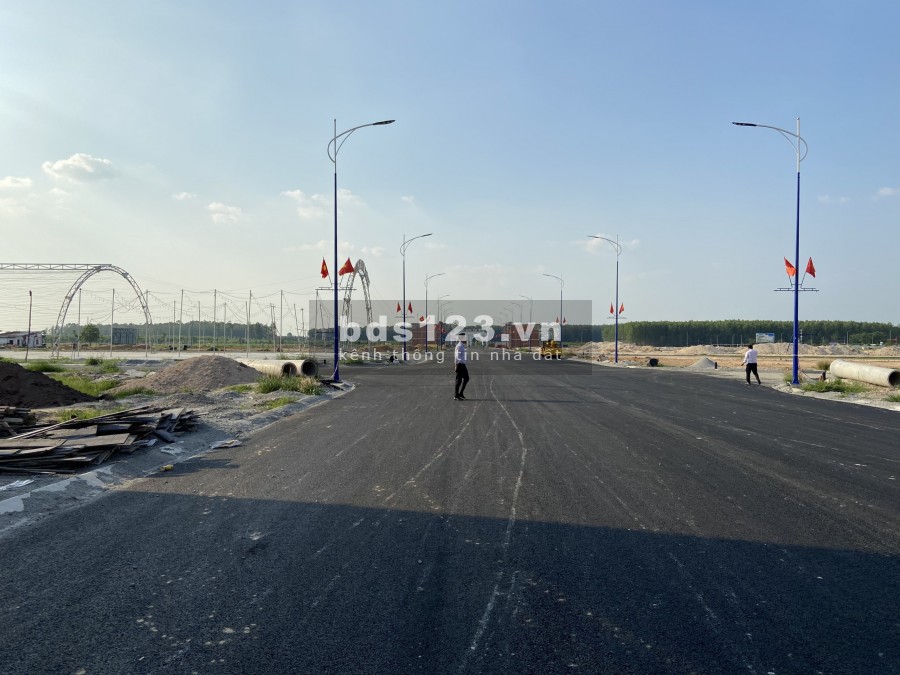 Bán gấp Lô đất thanh lý tại Trung tâm hành chánh Bàu Bàng. giá đầu tư 840tr