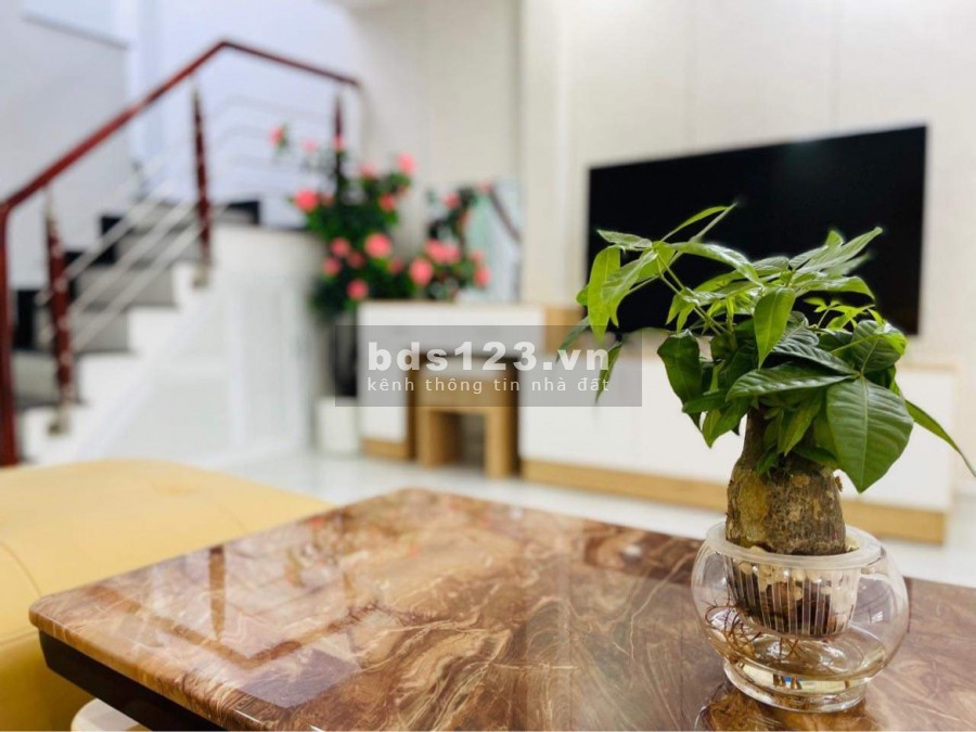 Bán nhà Bạch Đằng chính chủ ở lâu đời diện tích sử dụng 88m2 giá chỉ 6 tỷ 5