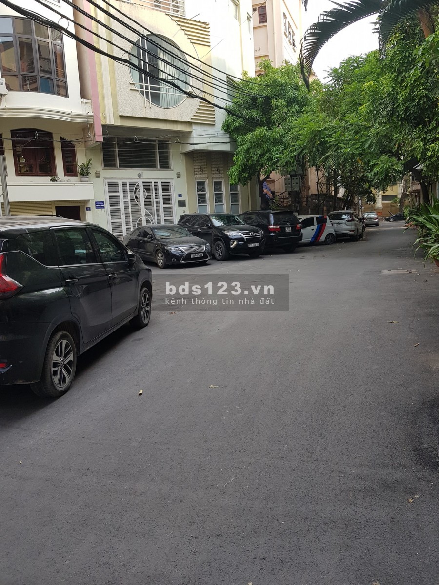 Trần Khát Chân Hai Bà Trưng đúc kiên cố 5 tầng, dt 43m2, giá…