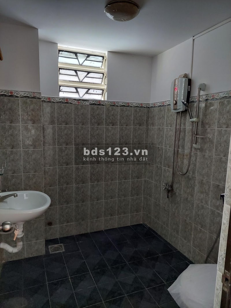 Bán nhà lô góc 5 tầng Nguyễn Đình Chiểu P4 Quận 3 dt 32m2 giá rẻ chỉ 7.25 tỷ