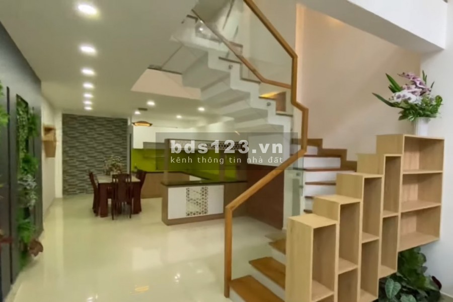 Bán Nhà Ngay Aeon Tân Phú, dt 60m2, 2 Tầng Xây Đẹp Giá Chỉ Nhỉnh 5 Tỷ