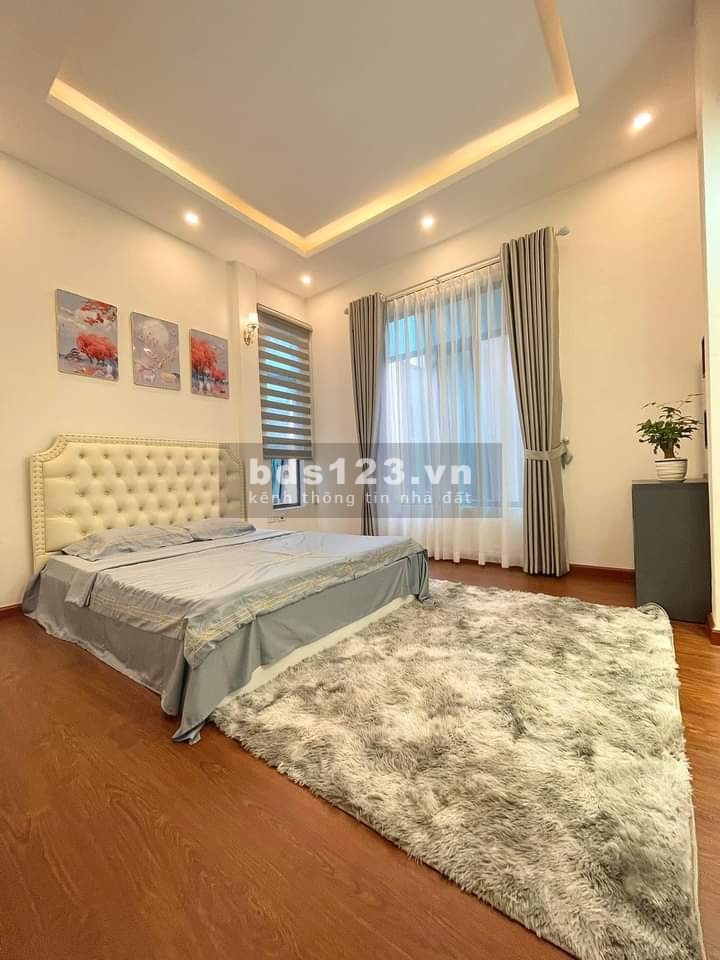 Bán nhà khu phân lô Vip phố Tôn Thất Tùng diện tích 50m2 giá 6.15 tỷ có thương lượng