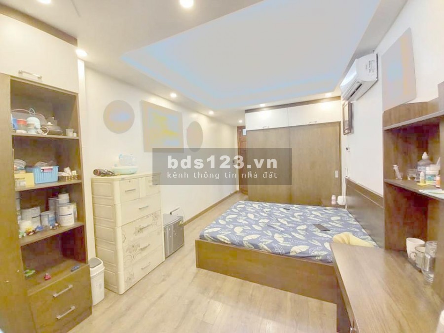 Bán nhà Lê Văn Lương, diện tích sử dụng 31m2 3 tầng, giá mềm 2 tỷ 65 có gia lộc.