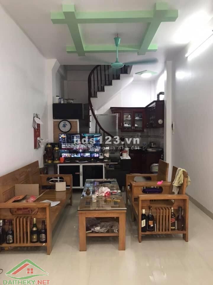 Bán nhà phố Nam Dư Quận Hoàng Mai, ngõ xe ba gác, dt 26m2 4 tầng, giá 1.4 tỷ