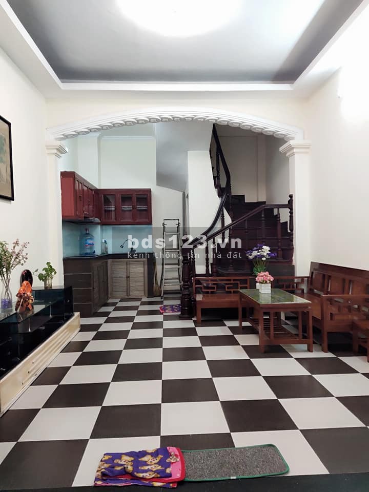 Cần Bán nhanh nhà phố Nam Dư, ô tô đỗ cửa, 3 mặt thoáng, dt 36m2, 5 tầng, giá 3.1 tỷ