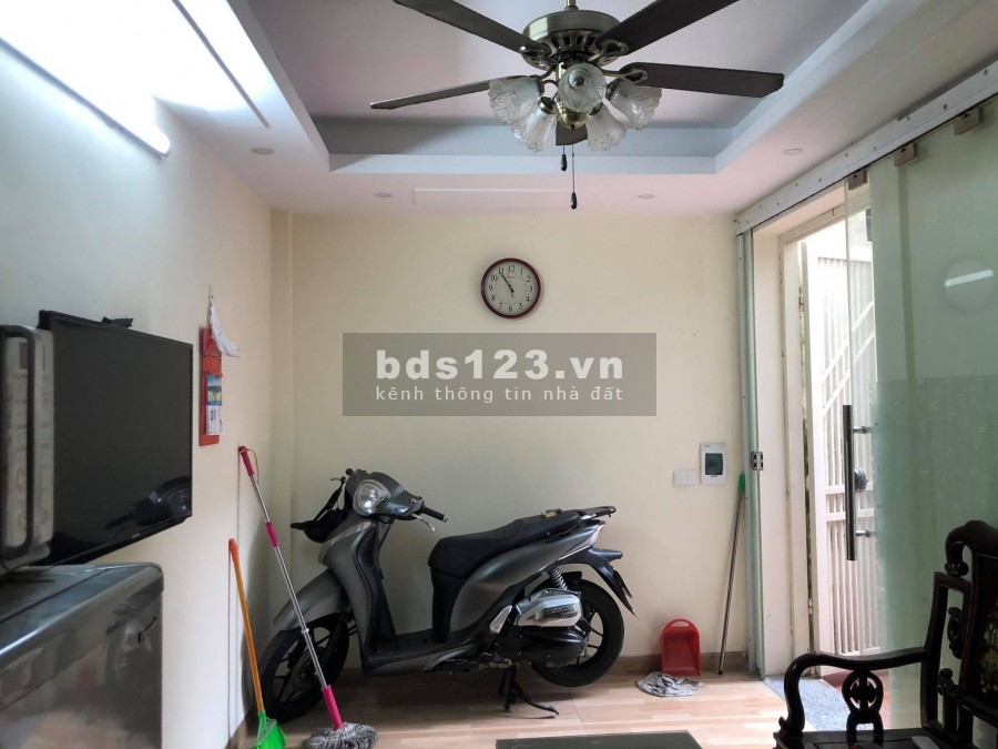 Bán nhà phố Nam Dư Quận Hoàng Mai, ngõ xe ba gác, dt 26m2 4 tầng, giá 1.4 tỷ