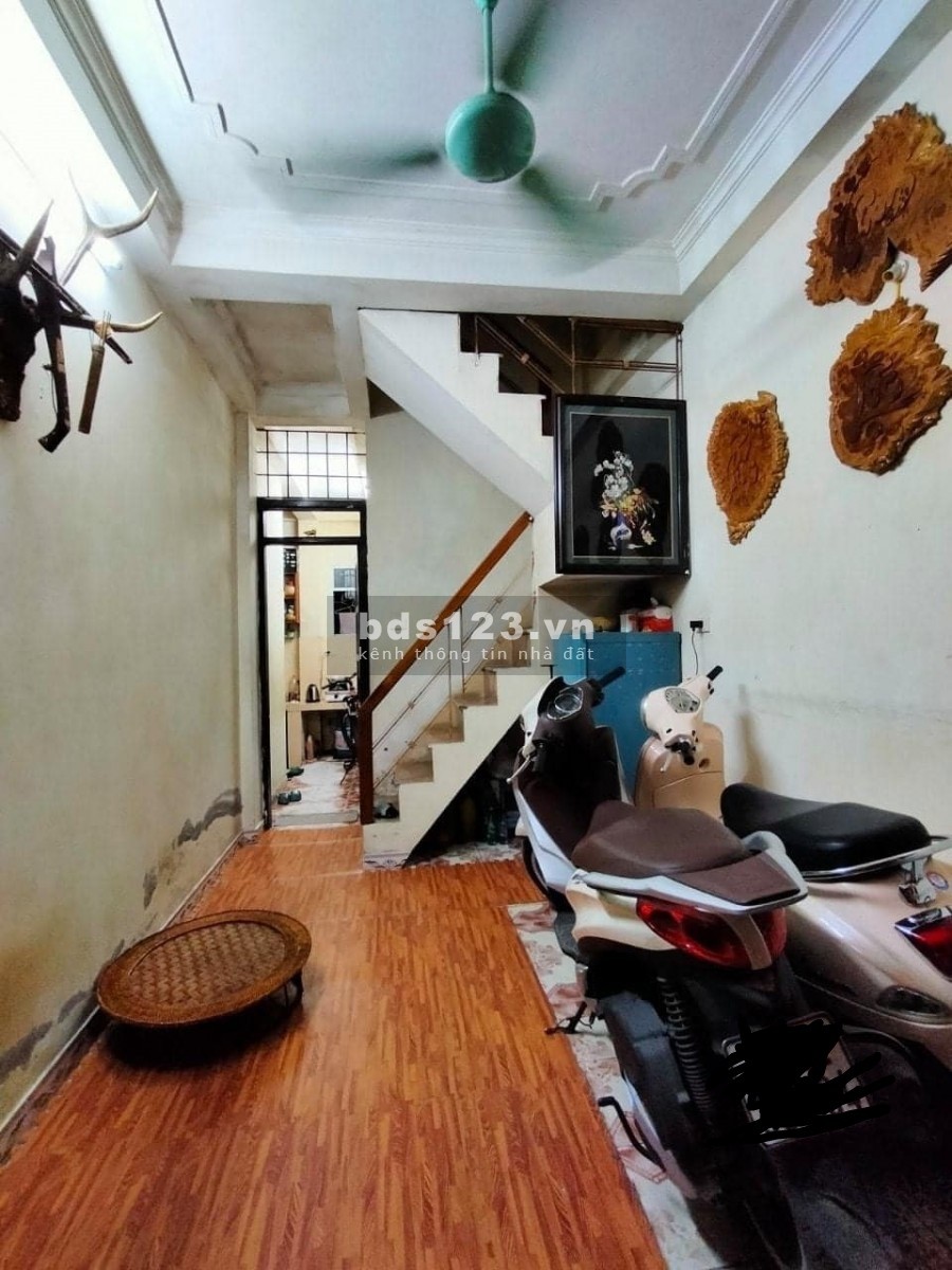 Nhà nguyên căn Quận 11 giá 9 tỷ, dt 64m2, gần mặt tiền Quận 5 lh 0799149230