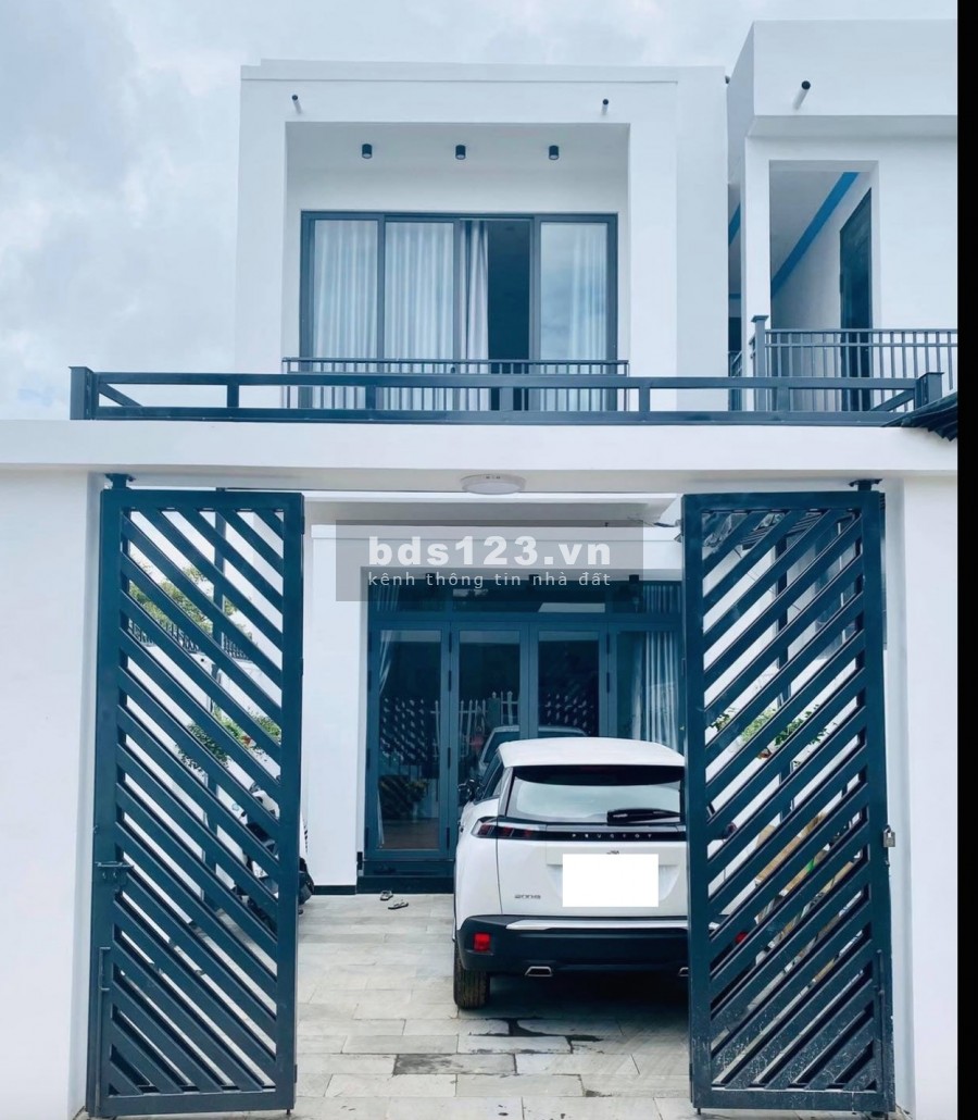 Bán nhà mặt phố tại đường Huỳnh Tấn Phát, Quận 7, diện tích 120m2, giá bán 6.8 tỷ