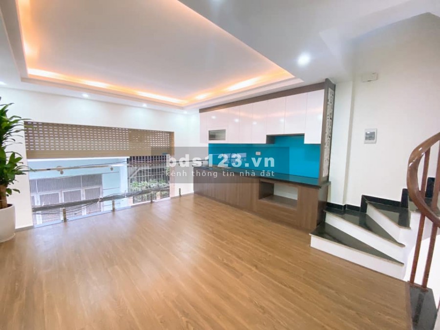 Phong cách Châu Âu, lô góc kinh doanh thang máy đường Trương Định, 6 tầng, giá 6.2 tỷ