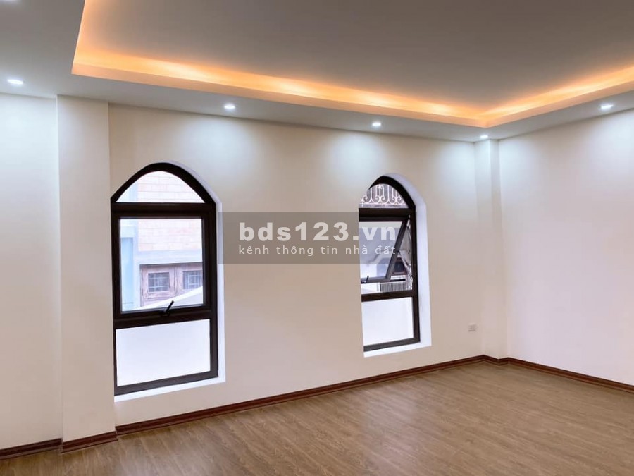 Phong cách Châu Âu, lô góc kinh doanh thang máy đường Trương Định, 6 tầng, giá 6.2 tỷ