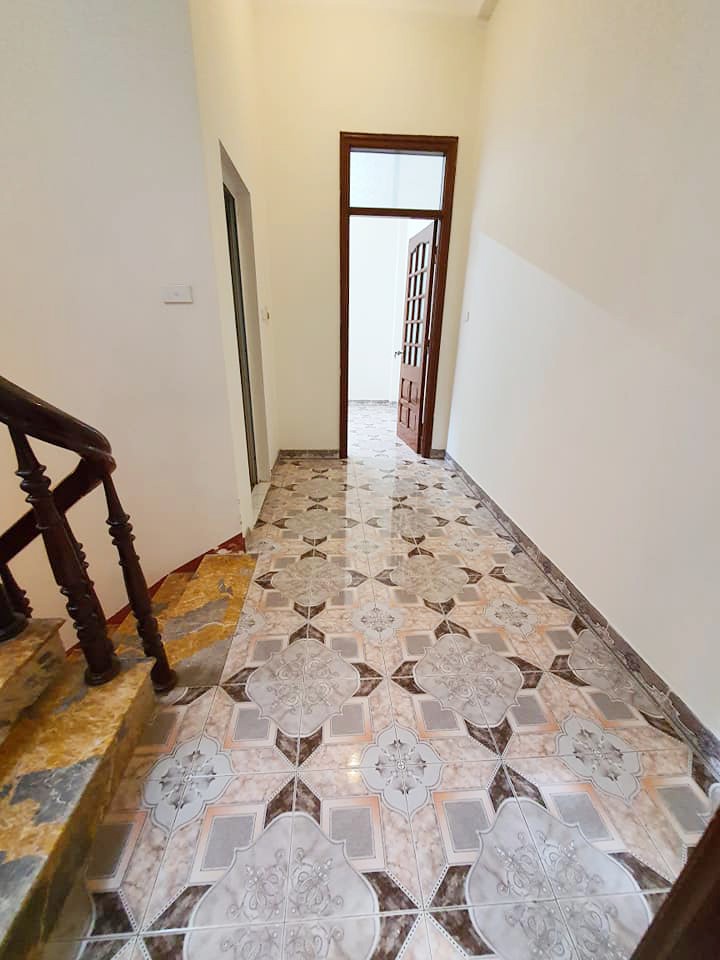Bán nhà Vũ Tông Phan 3 bước chân ra phố diện tích sử dụng 50m2x4T, 3 thoáng giá chỉ 5 tỷ
