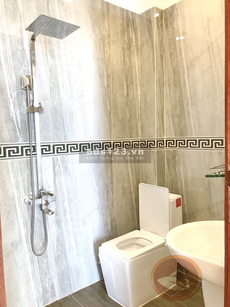 Biệt thự thiết kế theo phong cách Châu Âu, hẻm Huỳnh Tấn Phát, Quận 7, liên hệ 0982349302
