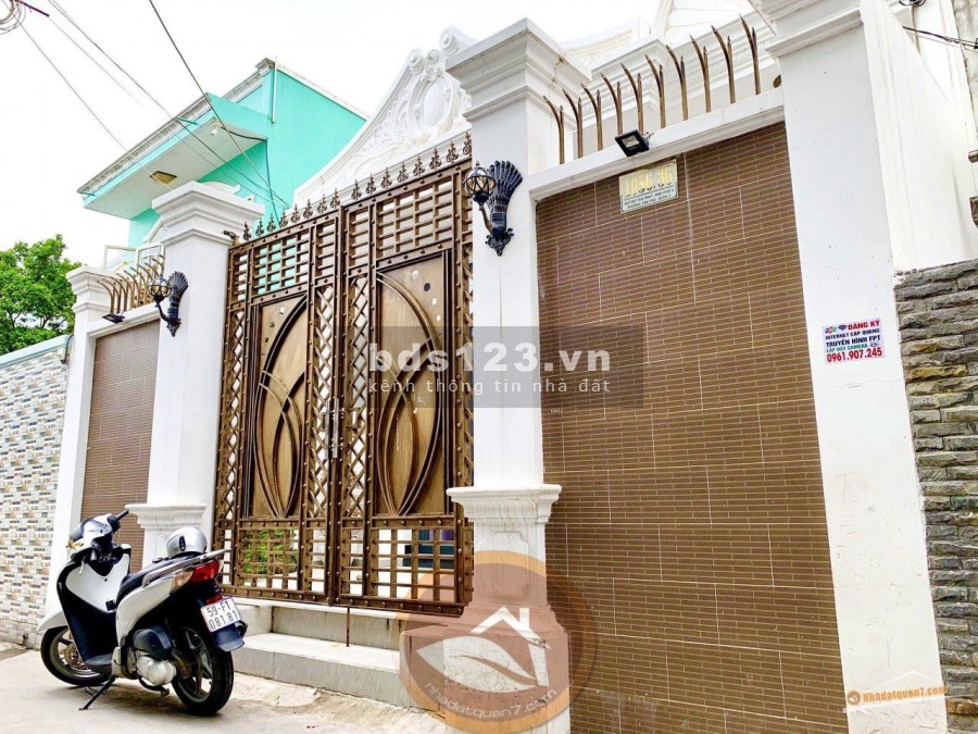 Biệt thự thiết kế theo phong cách Châu Âu, hẻm Huỳnh Tấn Phát, Quận 7, liên hệ 0982349302