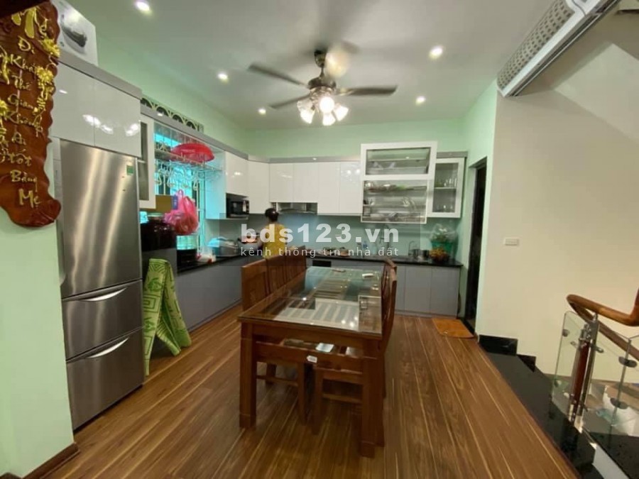 Chính chủ bán nhà Lê Trọng Tấn, Hà Đông, gara kd, 5 tầng, dt 45m2, giá nhỉnh 4 tỷ