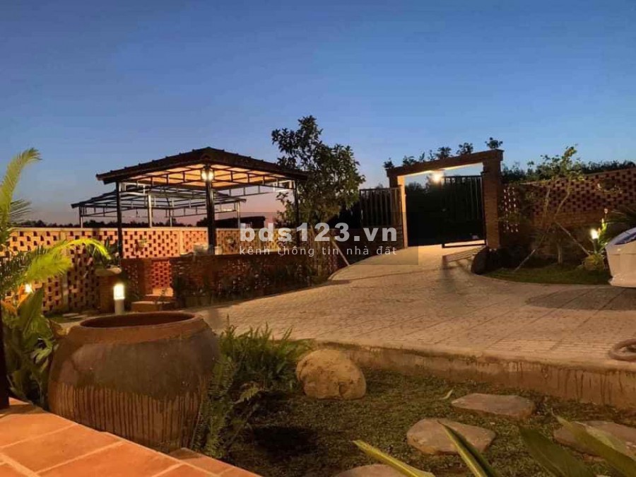 Nhà vườn nghỉ dưỡng huyện Đất Đỏ, giá bán 2.6 tỷ, bao sang tên công chứng