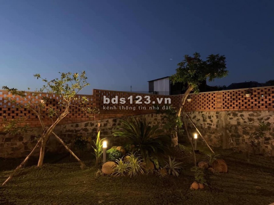 Nhà vườn nghỉ dưỡng huyện Đất Đỏ, giá bán 2.6 tỷ, bao sang tên công chứng