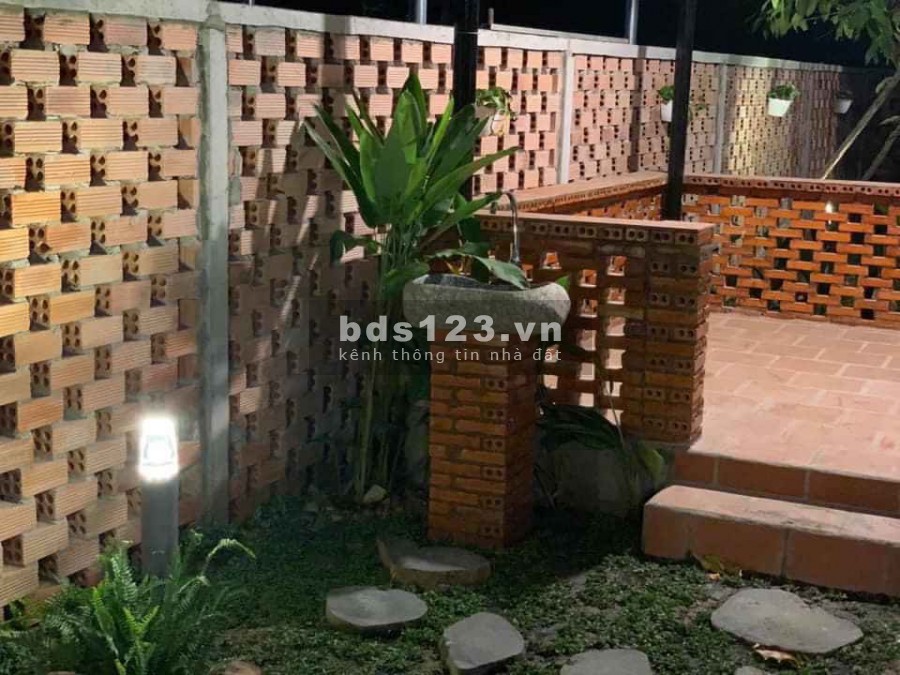 Nhà vườn nghỉ dưỡng huyện Đất Đỏ, giá bán 2.6 tỷ, bao sang tên công chứng