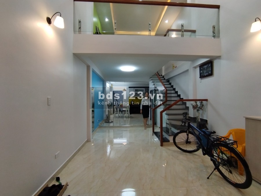 Siêu phẩm nhà 4 tầng Khu ĐTM Cát Bi giá 4,5 tỷ, xây 4 tầng kiên cố, cấu trúc công năng đầy đủ
