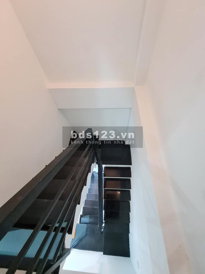 Bán nhà nguyên căn Lê Văn Thọ, nhà rộng, gần đường diện tích 40m2 giá 3.7 tỷ