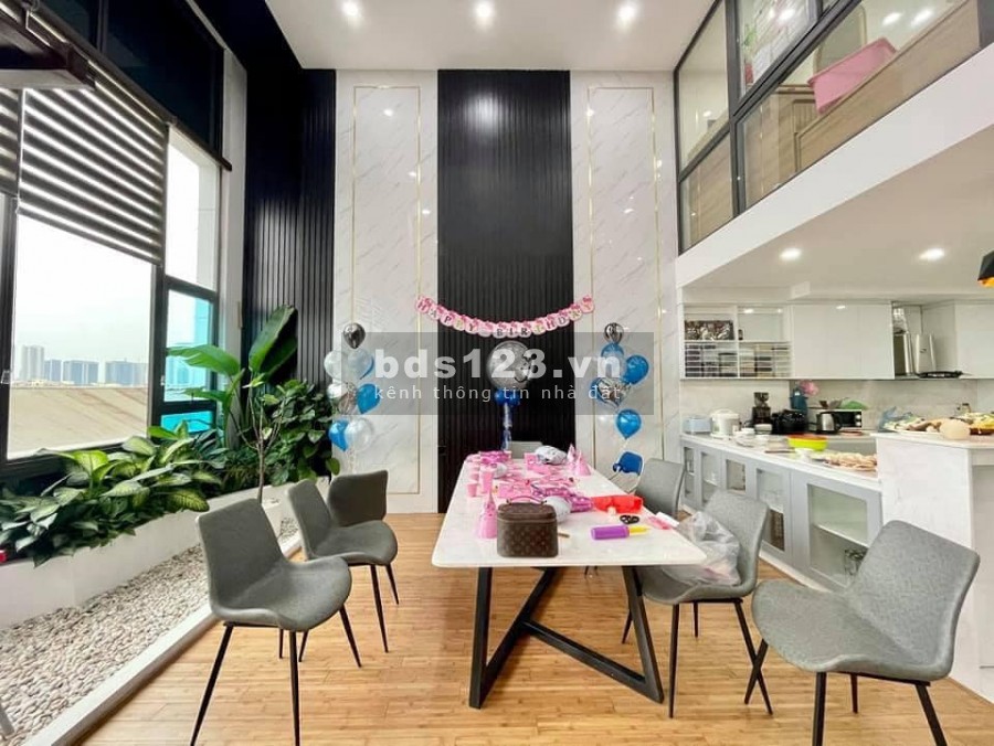 Lựa chọn vàng trong làng đầu tư, dtsd 155m2 28 phòng, doanh thu 180 triệu/tháng