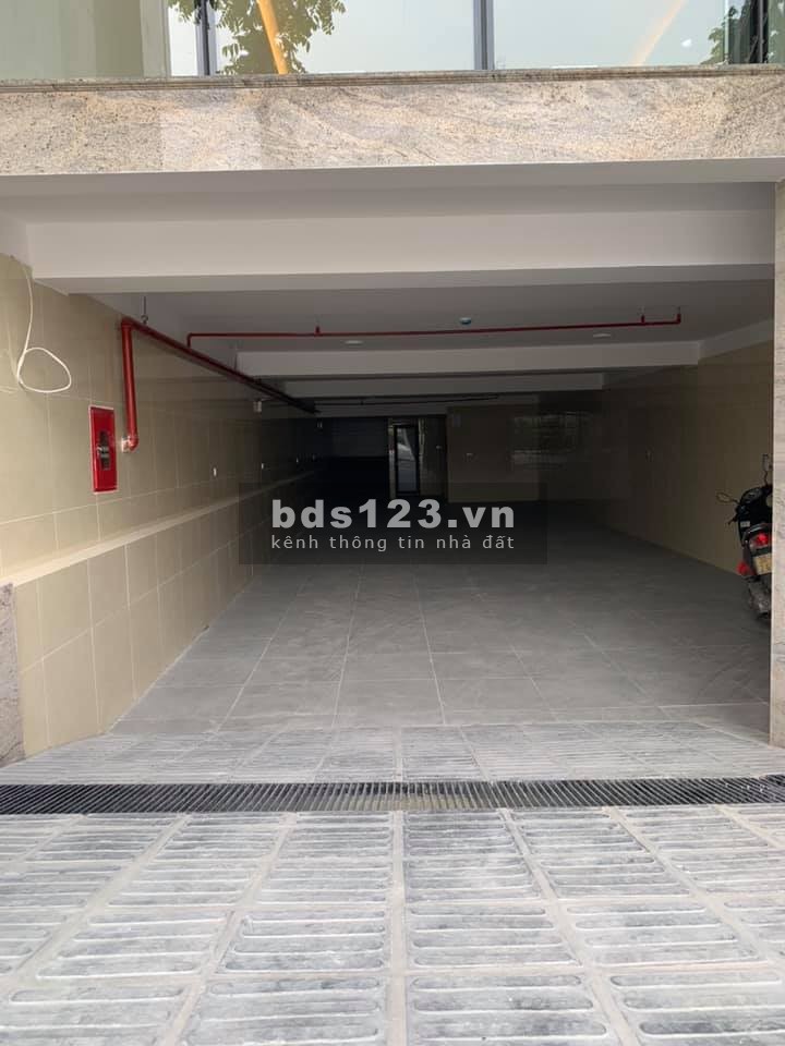 Tòa nhà văn phòng 9 tầng thông sàn mặt phố Lê Trọng Tấn 1 Hầm dt 175m2, giá 76 tỷ