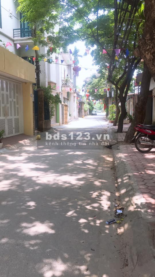 Cần bán nhà nguyên căn 72m2, giá 5x tỷ, Phú Thượng Tây Hồ, ô tô qua nhà, lh 0948330049