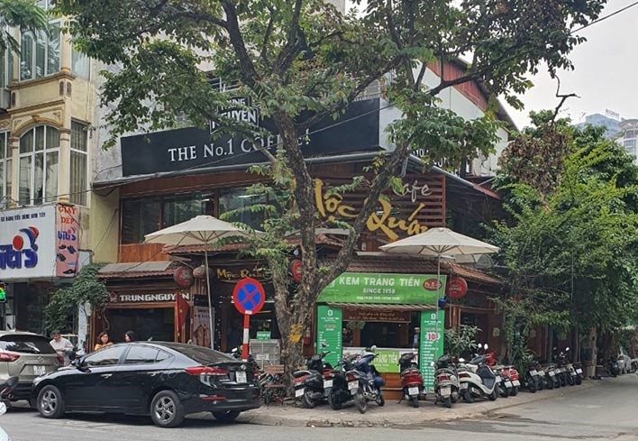 Bán nhà mặt phố diện tích, mặt tiền rộng, cơ hội đầu tư giá trị, sổ đỏ vuông đẹp
