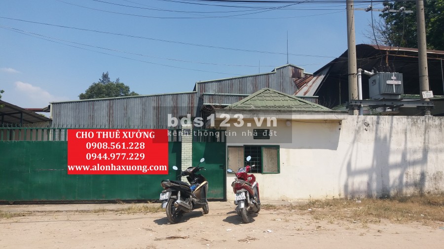 Cho thuê nhà xưởng nằm đường Hiệp Thành 13, Quận 12 dt: 1200m2 lh 0908.561.228