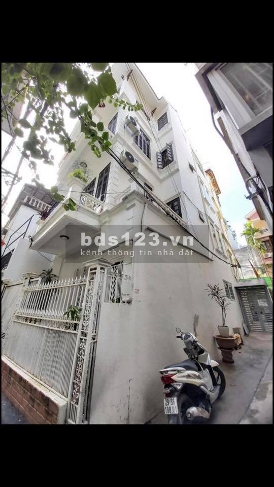 Bán nhà nguyên căn Âu Cơ siêu đẹp dt 52m2, 5 tầng, 2 mặt thoáng, giá đẹp với khách