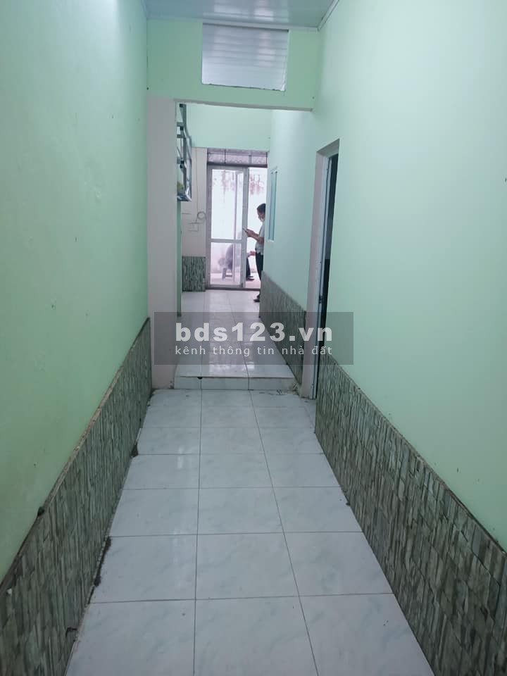 Bán nhà Khương Trung, nhỉnh 1 tỷ, diện tích 50m2, an ninh,ô tô đỗ cửa, hàng cực hiếm