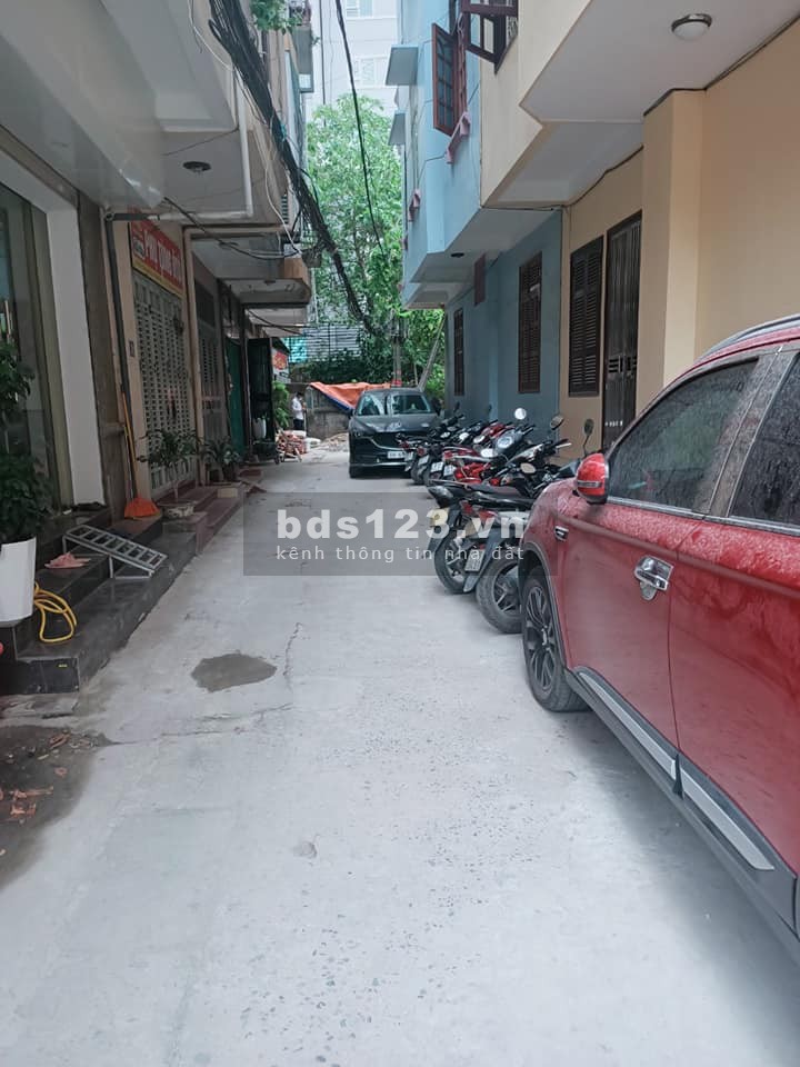 Bán nhà Khương Trung, nhỉnh 1 tỷ, diện tích 50m2, an ninh,ô tô đỗ cửa, hàng cực hiếm