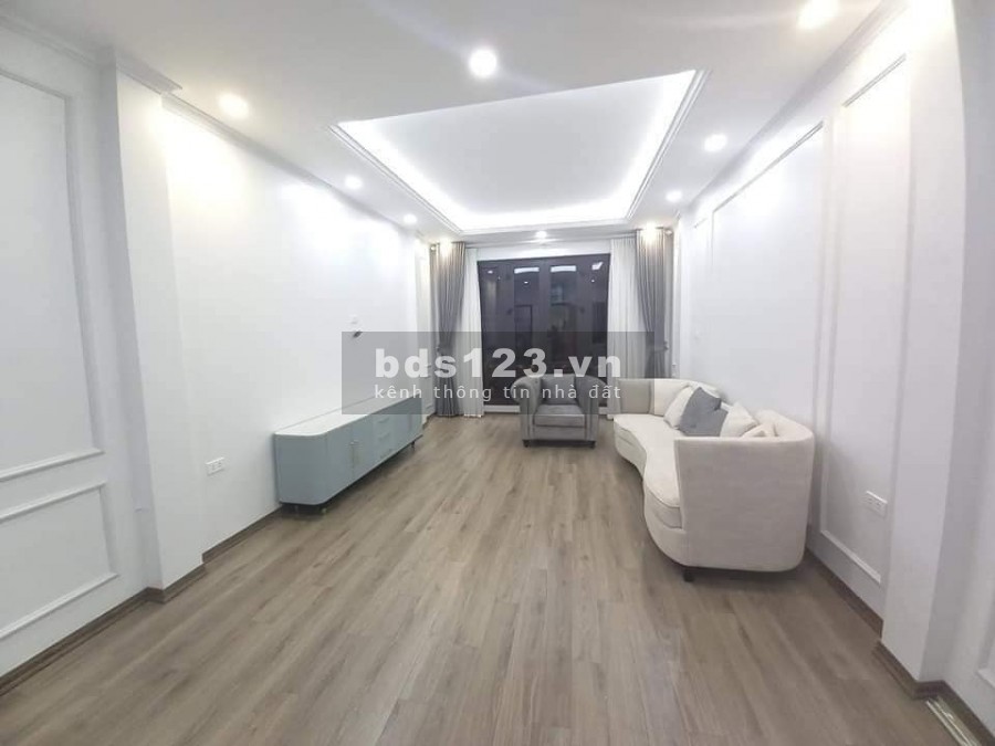 Bán nhà phố Trường Chinh dt 35m2, 5 tầng giá bán 5,7 tỷ trung tâm Đống Đa