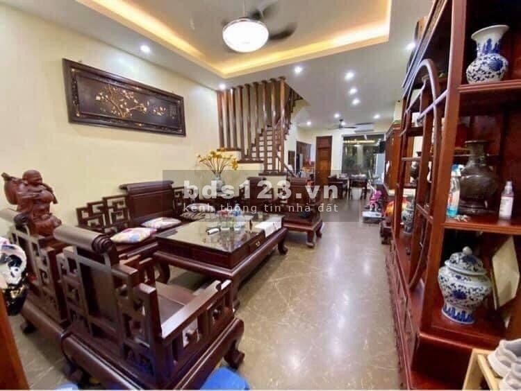 Bán Nhà Mới Đẹp Nội Thất Sang Trọng Phố Lê Thanh Nghị dt 38m2 mt 4m giá 2.7 tỷ