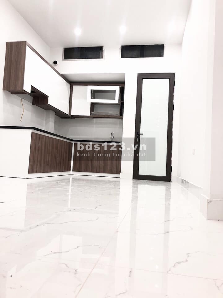 Bán nhà Trương Định, ngõ thông, ô tô tránh, 2 mặt thoáng, 4 phòng ngủ, mới xây