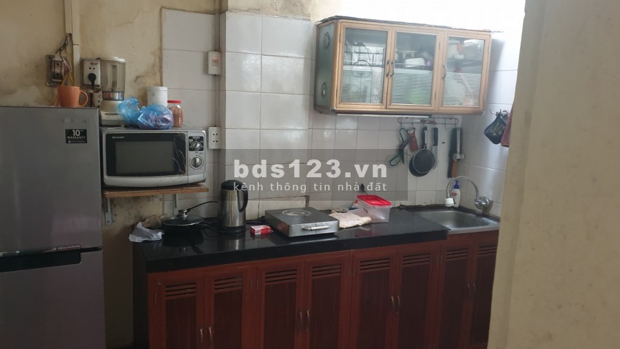 Gia đình cần bán đất đường Lạc Long Quân, Tây Hồ, ô tô vào nhà, dt 48m2 giá chỉ 4.35 tỉ