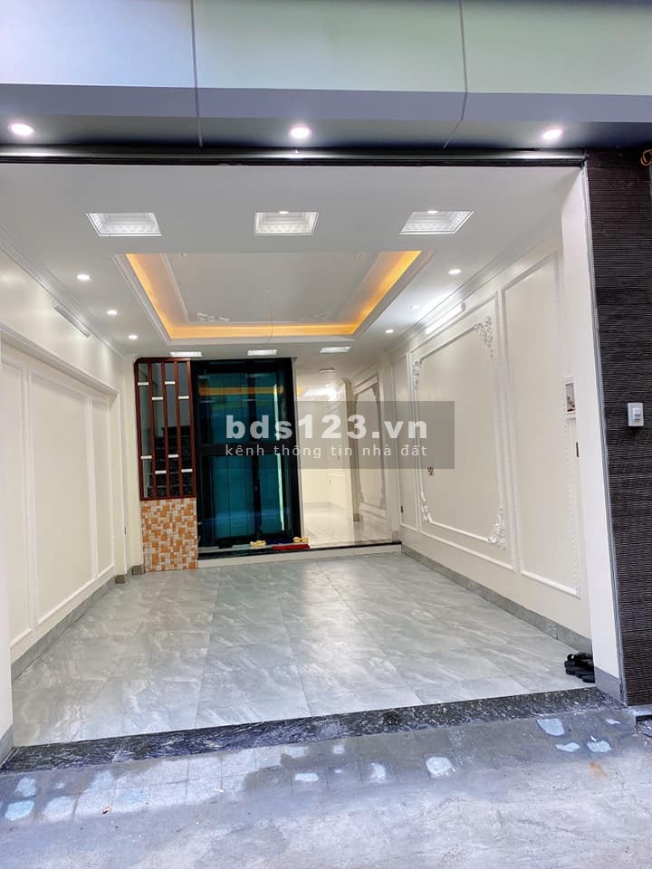 Bán nhà đầu phố Bồ Đề, Long Biên, kinh doanh, ô tô vào nhà, dt 50m2 6 tầng, giá 6.3 tỷ